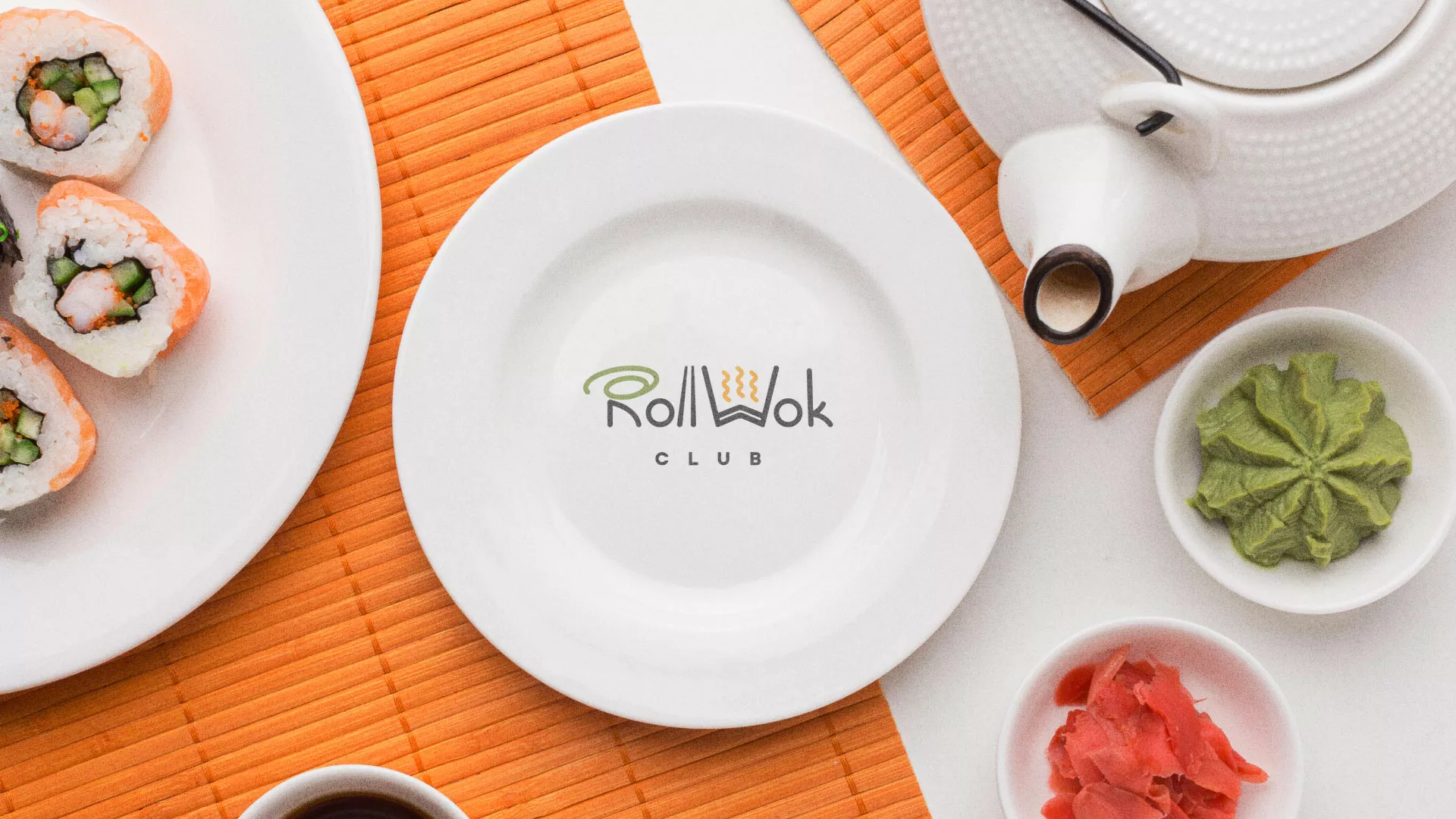 Разработка логотипа и фирменного стиля суши-бара «Roll Wok Club» в Губкинском